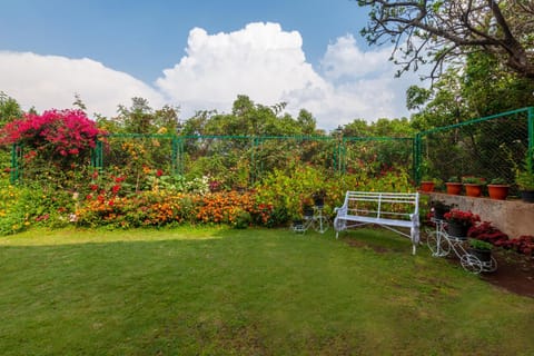 Facade/entrance, Garden, Seating area, Garden view