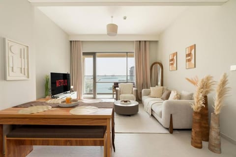 1BR Vida residences Creek Beach Apartment in Al Sharjah