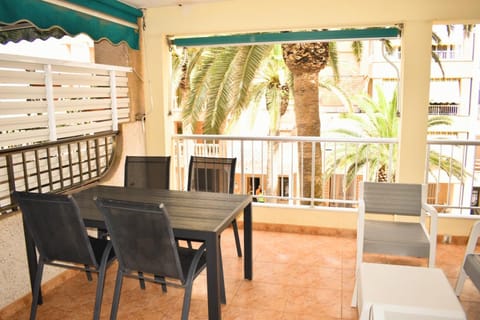 Off site, Balcony/Terrace, Dining area