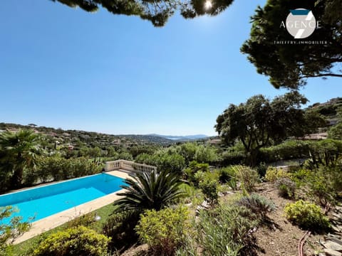 Pool view, Sea view, Swimming pool