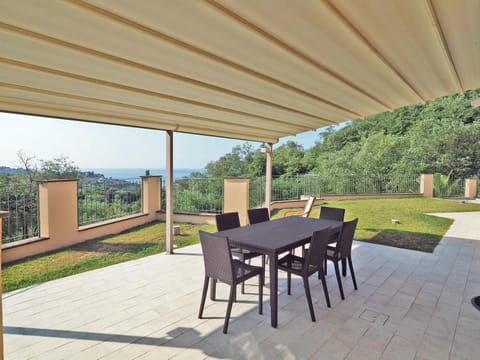 Patio, Garden, View (from property/room), Dining area