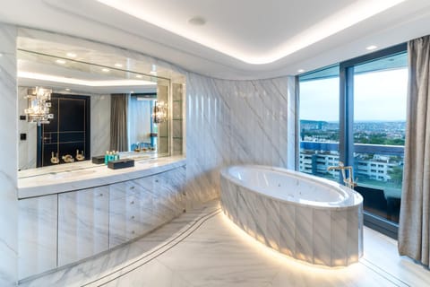 Bathroom, Bath