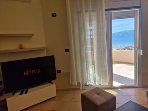 Lovely Apartament see view Apartment in Vlorë