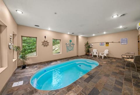 Indoor Pool, Near Dollywood, Theater, Luxury Cabin House in Pigeon Forge