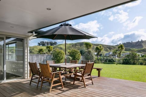 NEW - 4BR Close to CBD & Beach! Apartment in Gisborne