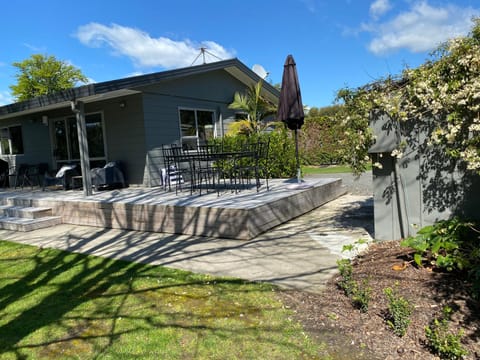 A cute cottage close to village Apartment in Havelock North