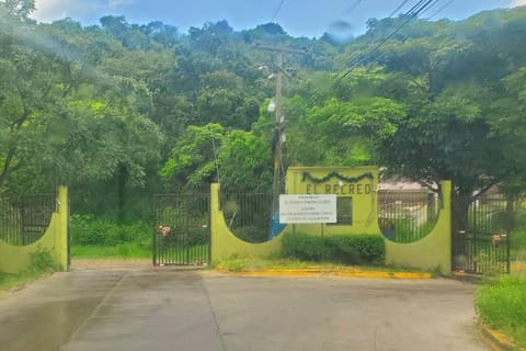 Casa El Recreo House in Francisco Morazán Department