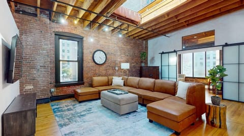 Destiny Lofts' Copley Suite Apartment in Back Bay