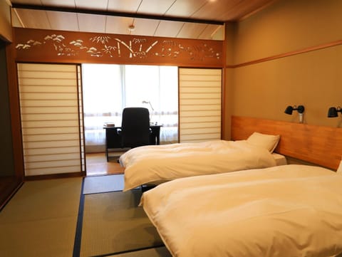 ハタラコリビングみなのsubako Hotel in Saitama Prefecture