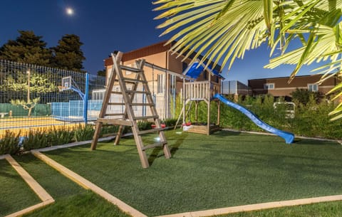 Patio, Garden, Garden view