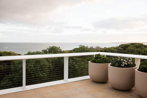 Sagres Queenscliff - Luxury House by the Beach Casa in King Street