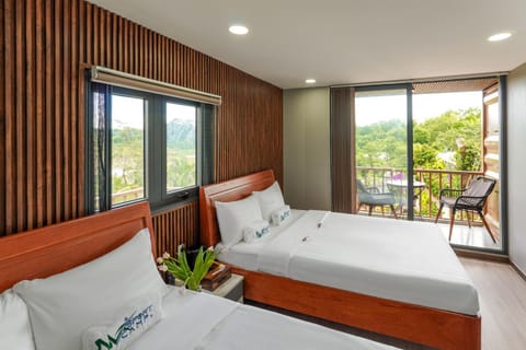 Bed, View (from property/room), Balcony/Terrace, Photo of the whole room, Bedroom, towels