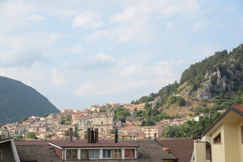 City view, Mountain view