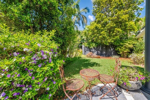 Amazing resort style home in a tranquil setting and within easy distance to the beach. House in Buderim