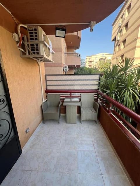 New 2BR Apt with Garden for Rent in Prime Location in Rehab City شقة بحديقة للايجار بالرحاب مجموعة 77 Apartment in New Cairo City