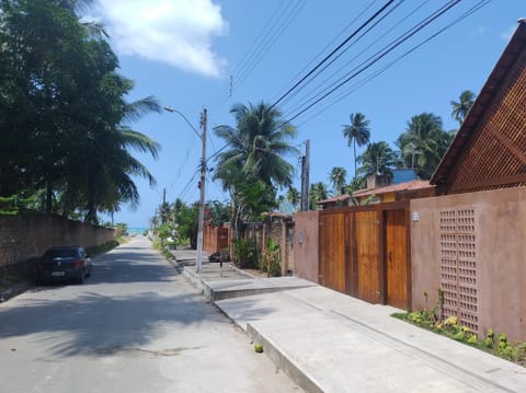 Facade/entrance, Beach, Street view