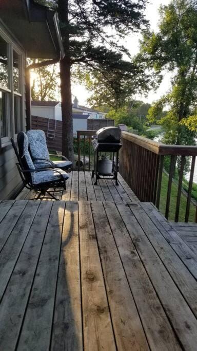 Lakefront Hideaway Maison in Howard Lake