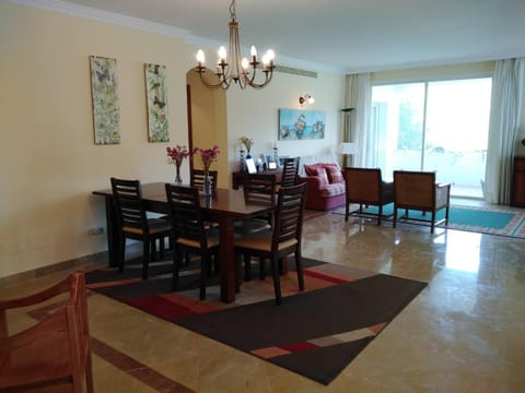 Tranquil 3 Bed Apt In La Quinta Close To Golf Apartment in Marbella