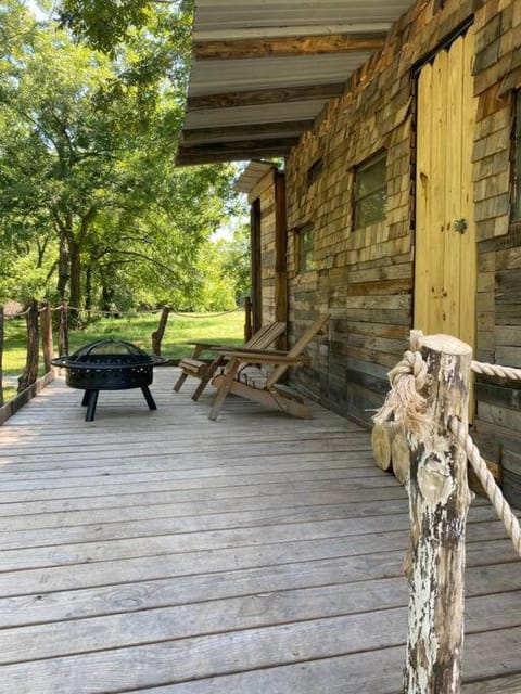 Pecan Grove Cabin House in Huntsville