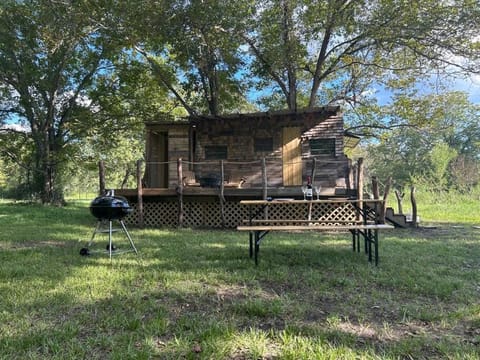 Pecan Grove Cabin House in Huntsville