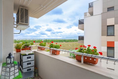 Property building, View (from property/room), Balcony/Terrace