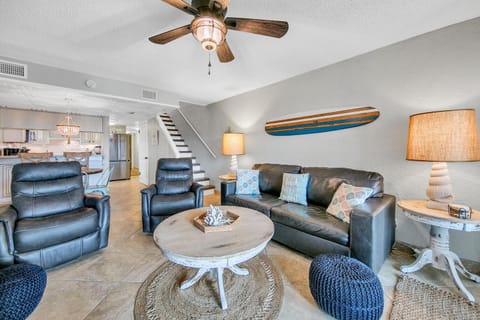 Sugar Beach Condo B-14 by Emerald Coast Retreats Apartment hotel in Lower Grand Lagoon