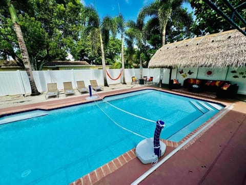 Pool view, Swimming pool, sunbed