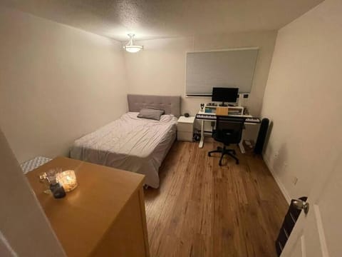 Close to TRU, Sun Peak, shopping Apartment in Kamloops