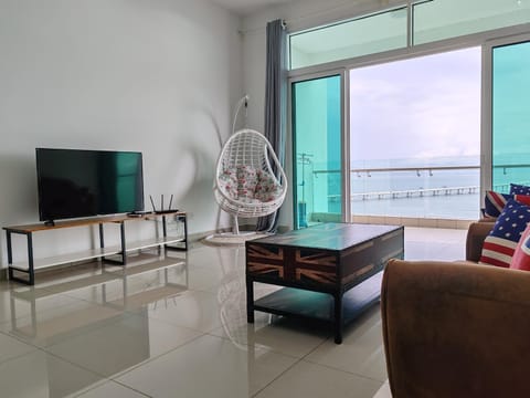 Living room, Sea view