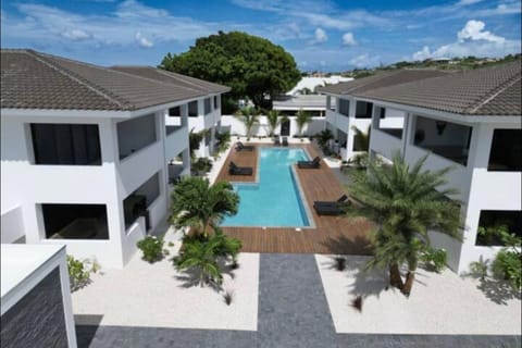 Property building, Pool view