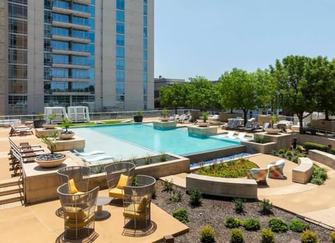 Luxury Highrise in West Village Apartment in Dallas