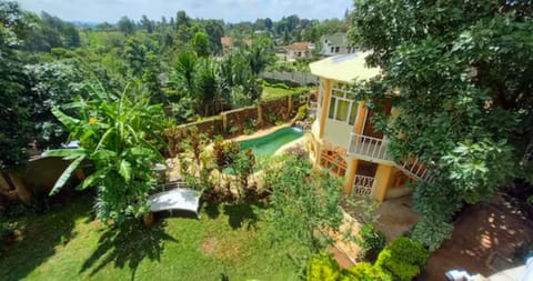 Property building, Garden, Garden view, Pool view, Swimming pool