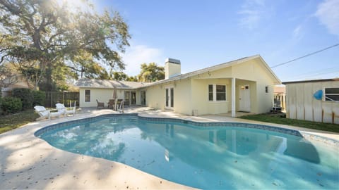 Pool view, Swimming pool, Swimming pool