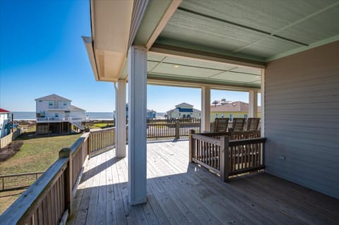 SweetSol Crystal Beach Home home House in Bolivar Peninsula