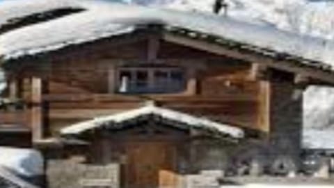 Charmant Maison Imp Plan Courchevel House in Saint-Bon-Tarentaise