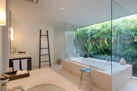 Bathroom, Bath