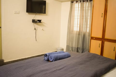 TV and multimedia, Bedroom, towels