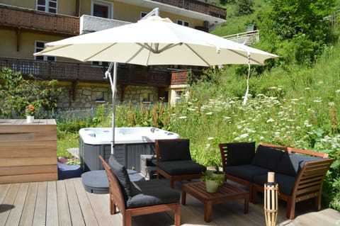 BBQ facilities, Hot Tub, Balcony/Terrace