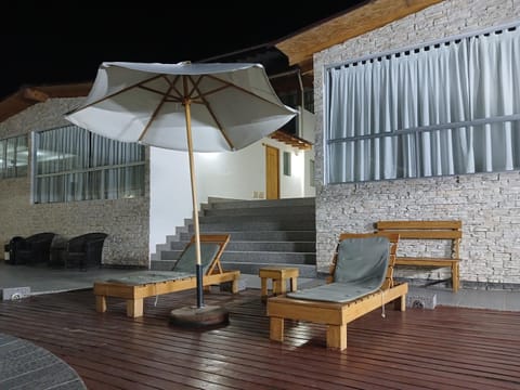 Akas Hotel Apartamentos Hotel in Canoas de Punta Sal