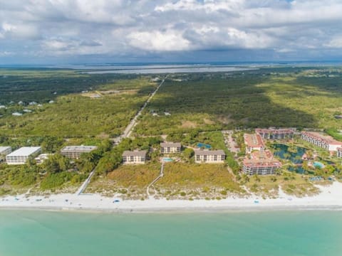 Tarpon Beach 302 condo Apartment in Sanibel Island