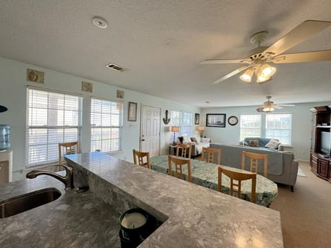 Sea Note Crystal Beach Home home House in Bolivar Peninsula