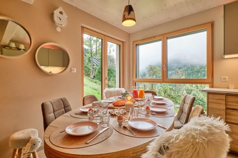 L'Ecrin de Venosc piscine privée Chalet in Les Deux Alpes