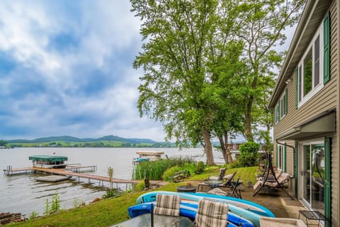 Lodi Lakehouse House in Lake Wisconsin