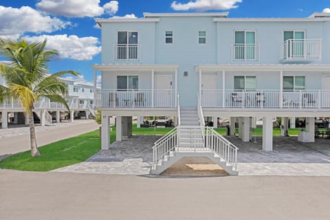 Ocean Side Paradise Awaits House in Marathon