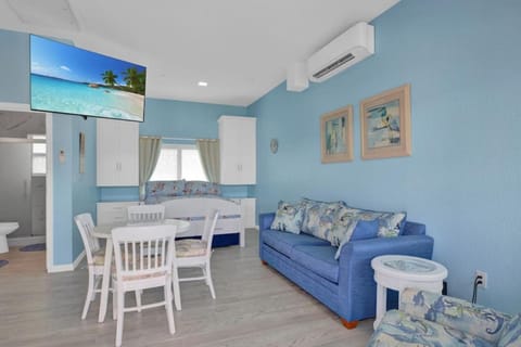 Ocean Isles Mackeral Row House in Marathon