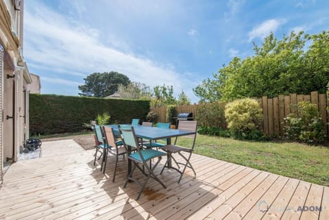 Patio, Garden view