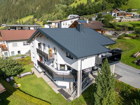 "Apart Edi" inkl SILVRETTA PREMIUM SUMMERCARD Apartment in Trentino-South Tyrol