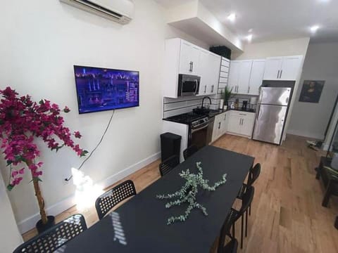 Modern and Chic 3BED&3BATH mins to NYC Apartment in Jersey City