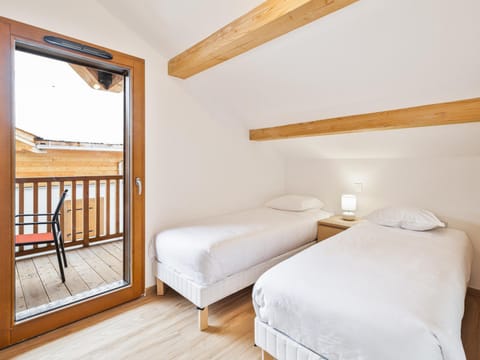 Appartement neuf avec terrasses et parking à Serre Chevalier - FR-1-808-4 Apartment in La Salle-les-Alpes