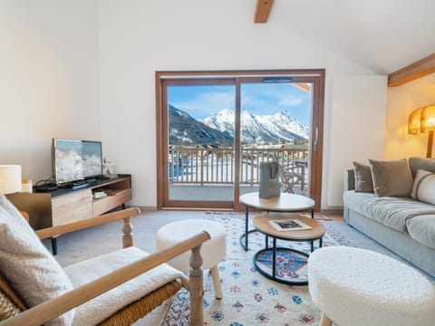 Appartement neuf avec grande terrasse, parking et casier à ski - FR-1-808-6 Apartment in La Salle-les-Alpes